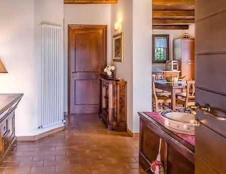 Villa Mulberry Torrone Serrabassa
